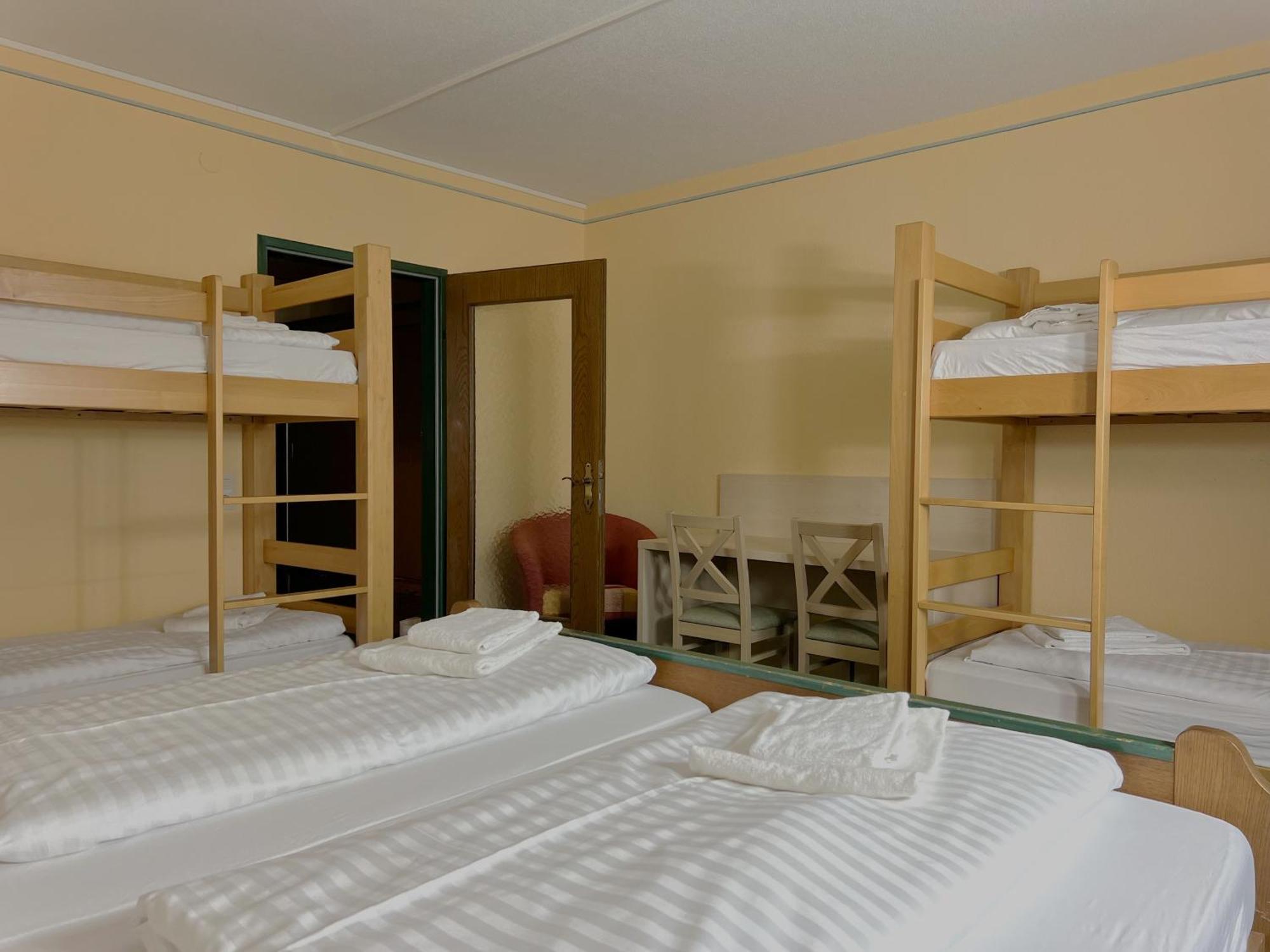 Mountain Hostel ラムサウ・アム・ダッハシュタイン エクステリア 写真