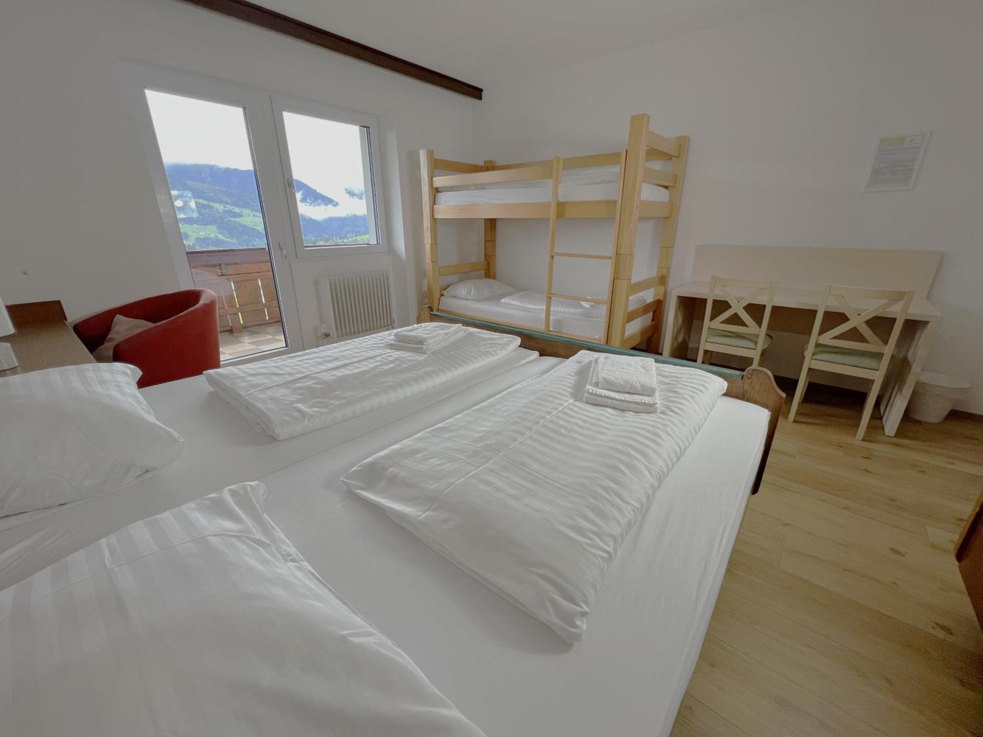 Mountain Hostel ラムサウ・アム・ダッハシュタイン エクステリア 写真