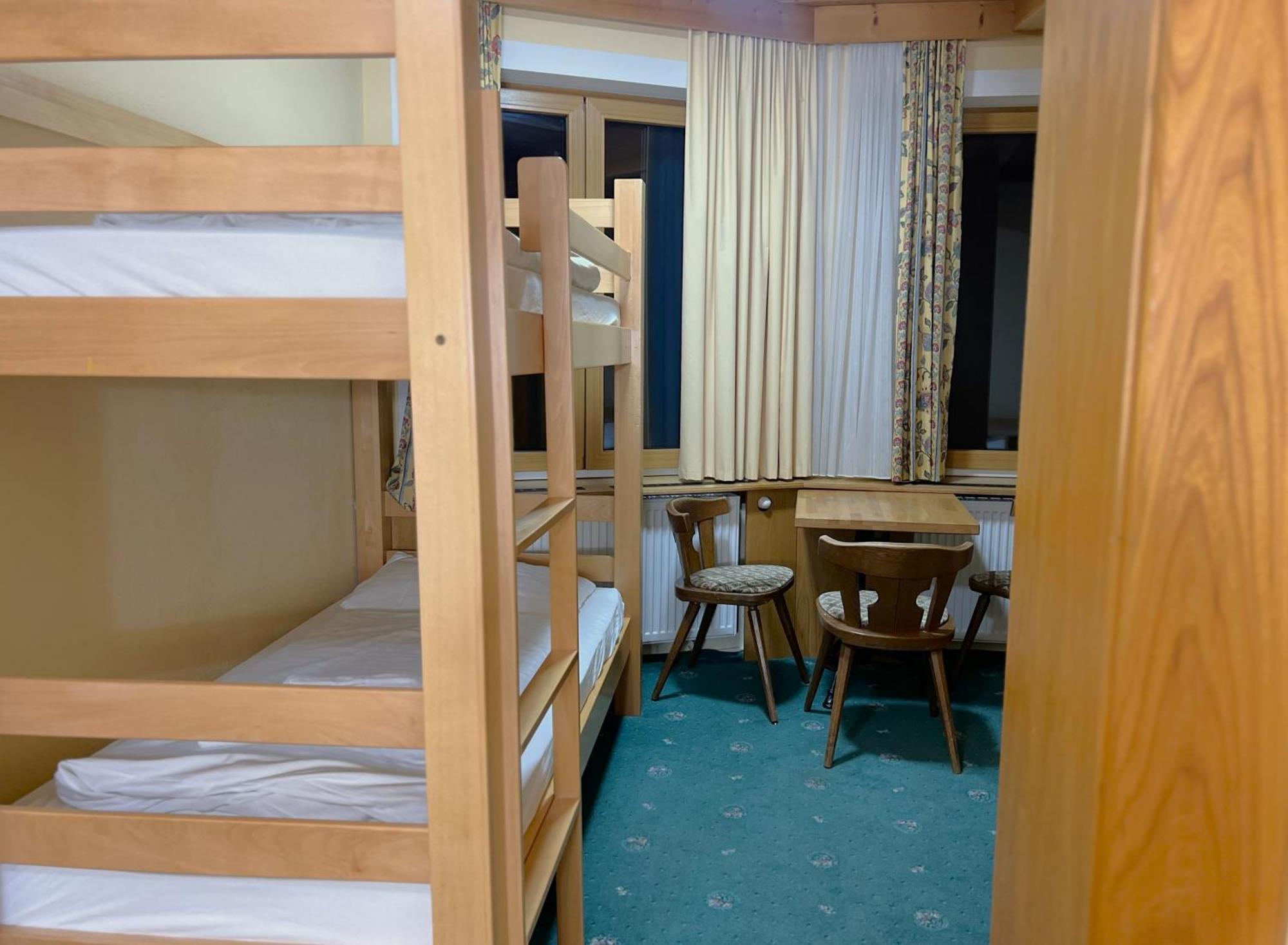 Mountain Hostel ラムサウ・アム・ダッハシュタイン エクステリア 写真