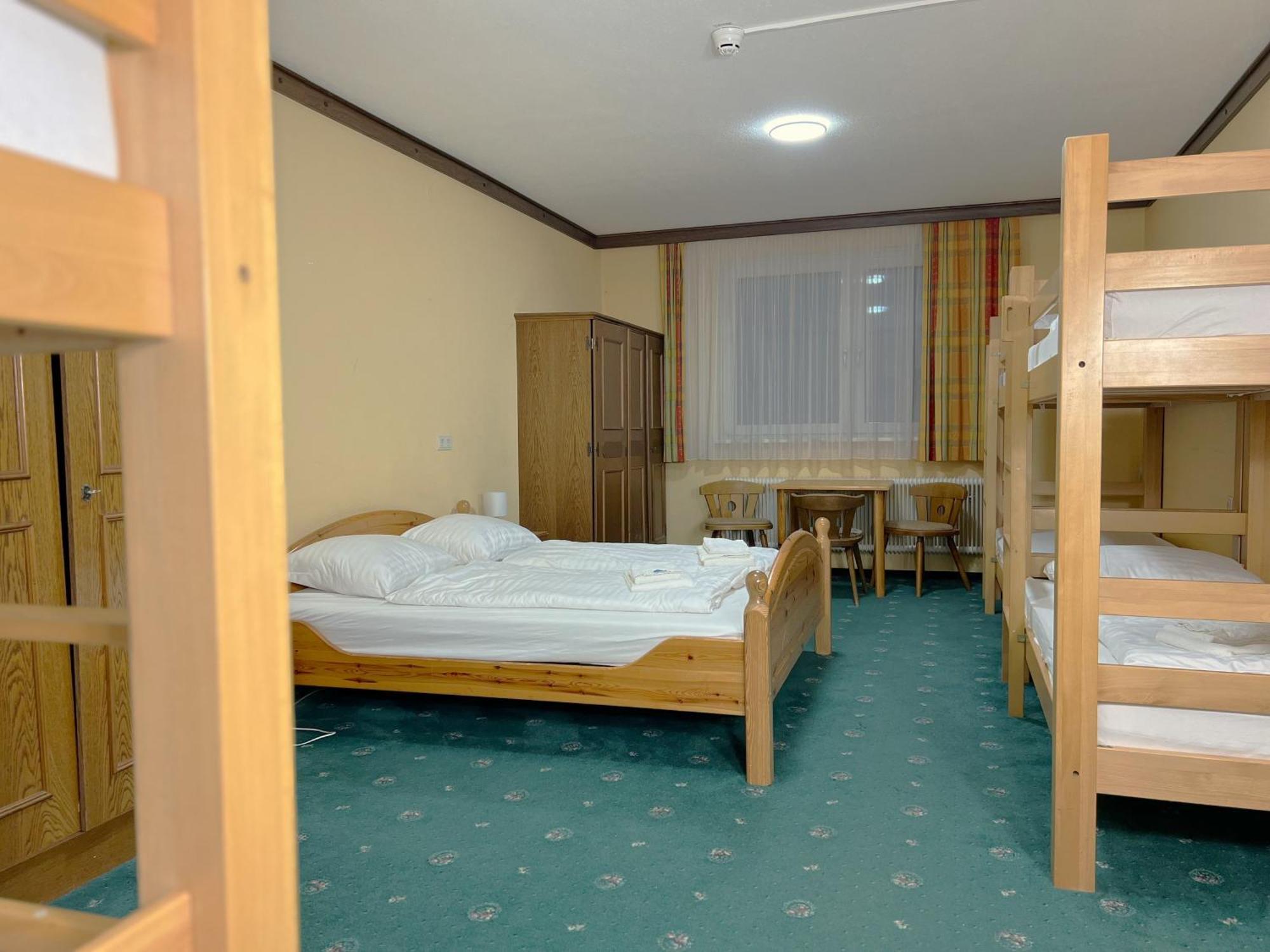 Mountain Hostel ラムサウ・アム・ダッハシュタイン エクステリア 写真