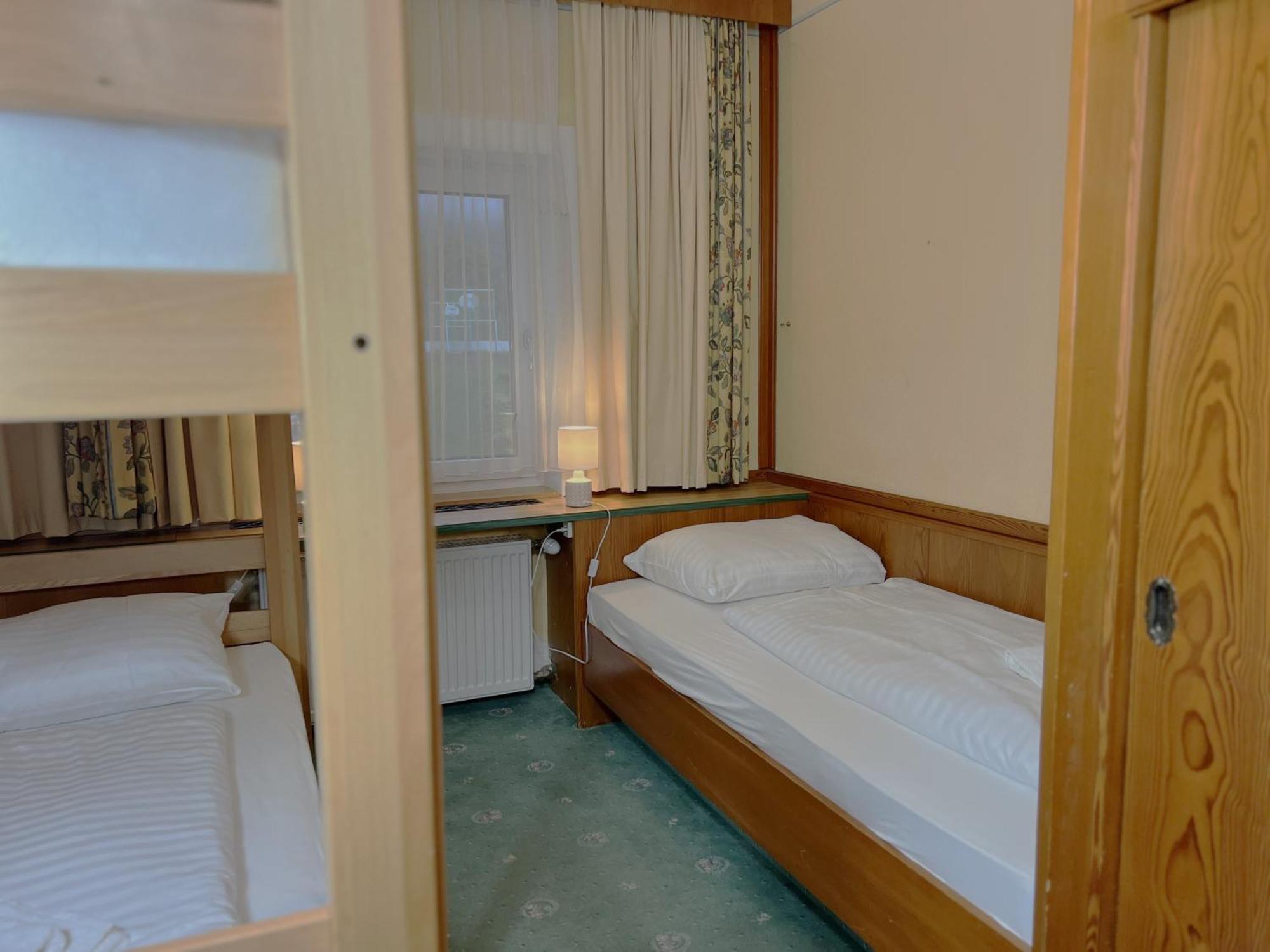 Mountain Hostel ラムサウ・アム・ダッハシュタイン エクステリア 写真